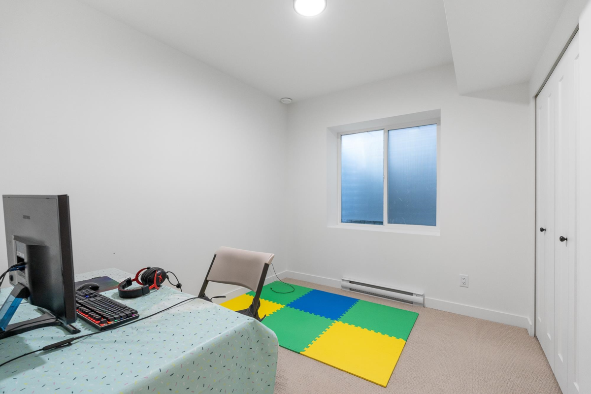 Backyard Photo of 19647 75 Avenue, Langley, BC