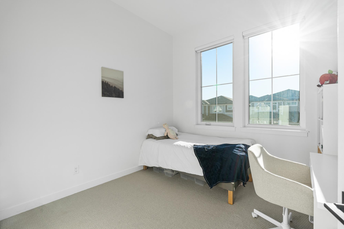 Entry Foyer Photo of 19647 75 Avenue, Langley, BC