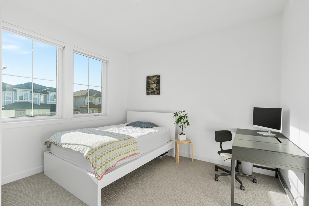 Laundry Room Photo of 19647 75 Avenue, Langley, BC