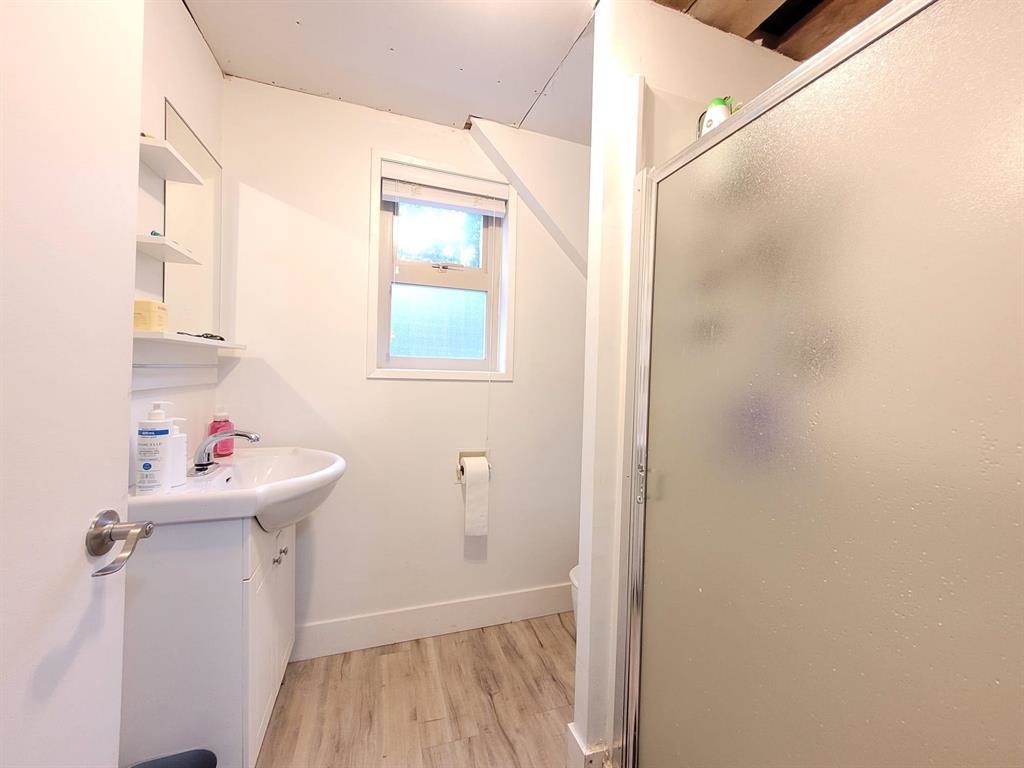 Basement Recreation Room Photo of 4984 10a Avenue, Delta, BC