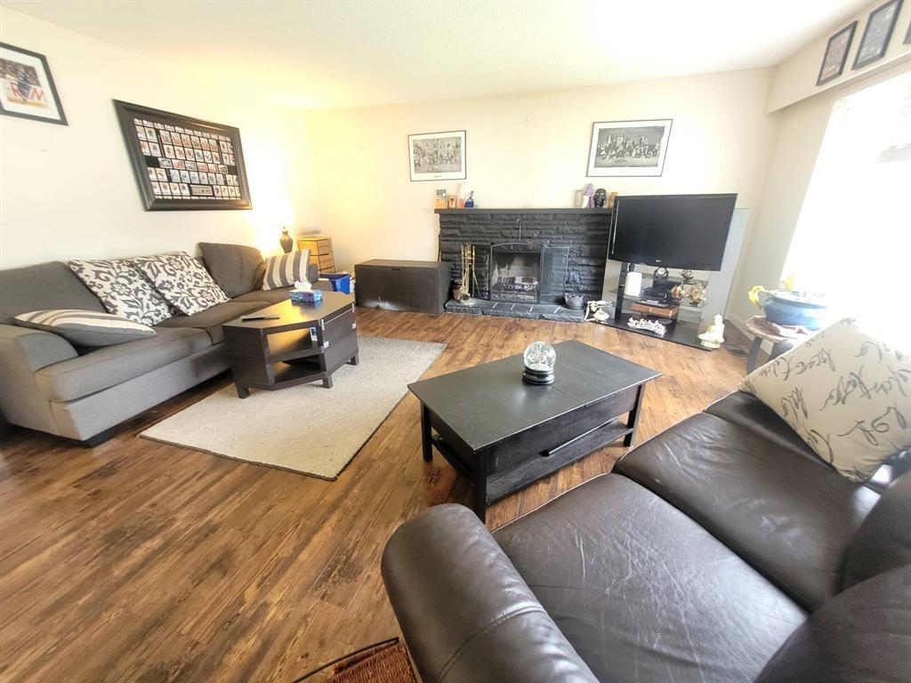 Breakfast Nook Photo of 4984 10a Avenue, Delta, BC