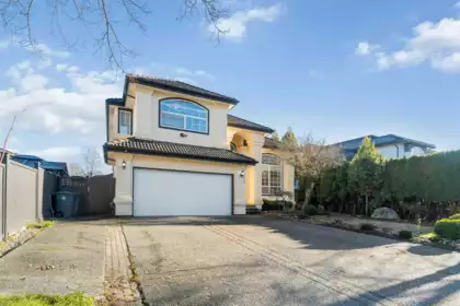 8330 168 Street, Surrey, BC, Fleetwood Tynehead — 7 bed single family residence for sale