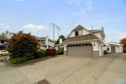 32345 Clinton Avenue, Abbotsford, BC, Abbotsford — Single Family Residence for sale
