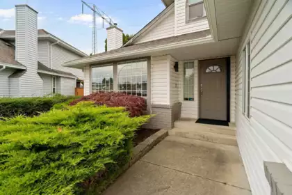 32345 Clinton Avenue, Abbotsford, BC, Abbotsford — Single Family Residence for sale