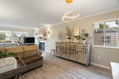 Pantry Photo of 32345 Clinton Avenue, Abbotsford, BC