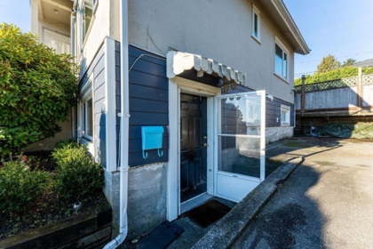 Outdoor Patio Photo of 231 E Eighth Avenue, New Westminster, BC