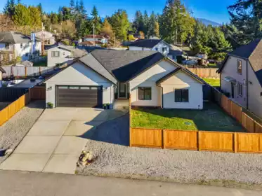 Swimming Pool Photo of 510 Jordan Way, Gibsons, BC