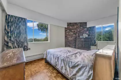 Mudroom Photo of 3729 St. Georges Avenue, North Vancouver, BC