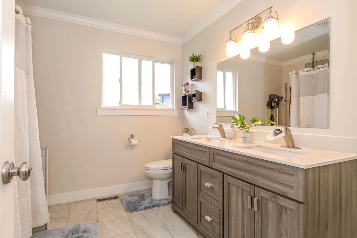 Primary Bedroom Photo of 27192 34 Avenue, Langley, BC