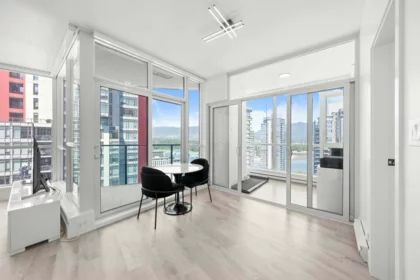 Breakfast Nook Photo of 2201 1189 Melville Street, Vancouver, BC