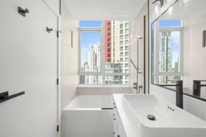 Mudroom Photo of 2201 1189 Melville Street, Vancouver, BC