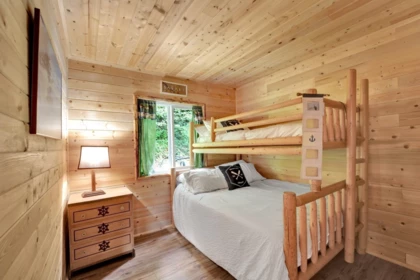 Basement Recreation Room Photo of 20960 Cascade Bay, Harrison Hot Springs, BC