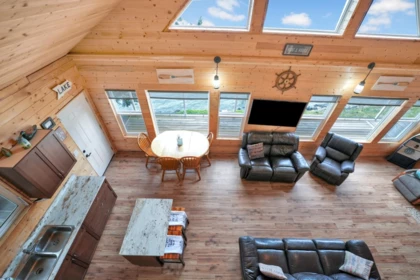 Staircase Photo of 20960 Cascade Bay, Harrison Hot Springs, BC