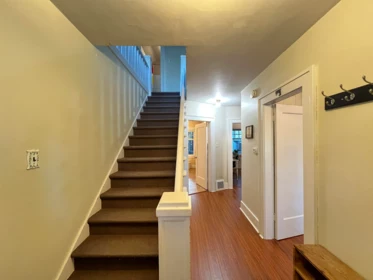 Entry Foyer Photo of 2080 W 33rd Avenue, Vancouver, BC