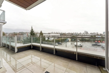 Staircase Photo of 317 755 Harbourside Drive, North Vancouver, BC