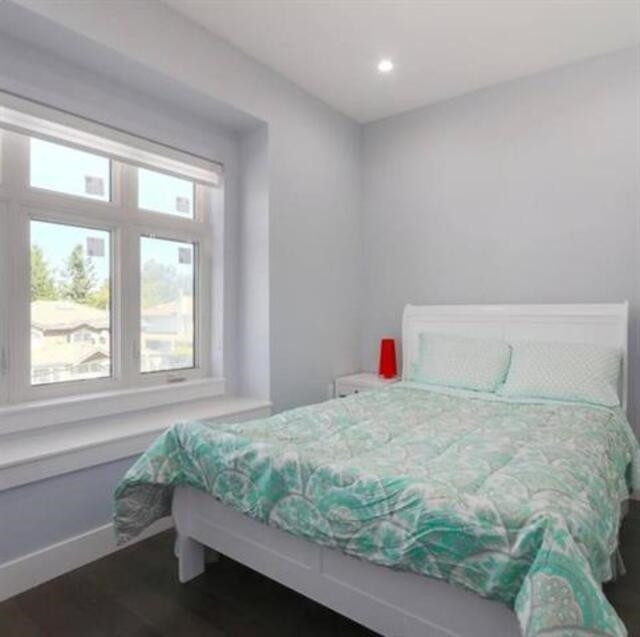 Powder Room Photo of 4666 Earles Street, Vancouver, BC