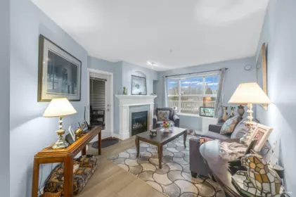 202 960 Lynn Valley Road, North Vancouver, BC, North Vancouver — Apartment/Condo for sale
