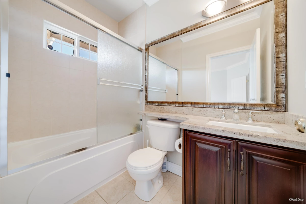 Garden / Landscaping Photo of 3355 164a Street, Surrey, BC