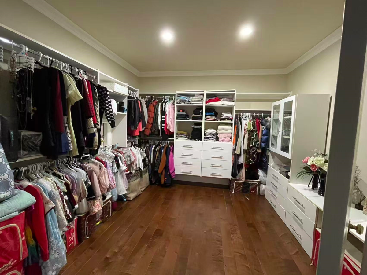 Hallway Photo of 3355 164a Street, Surrey, BC