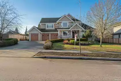 3355 164a Street, Surrey, BC, Surrey — 6 bed single family residence for sale