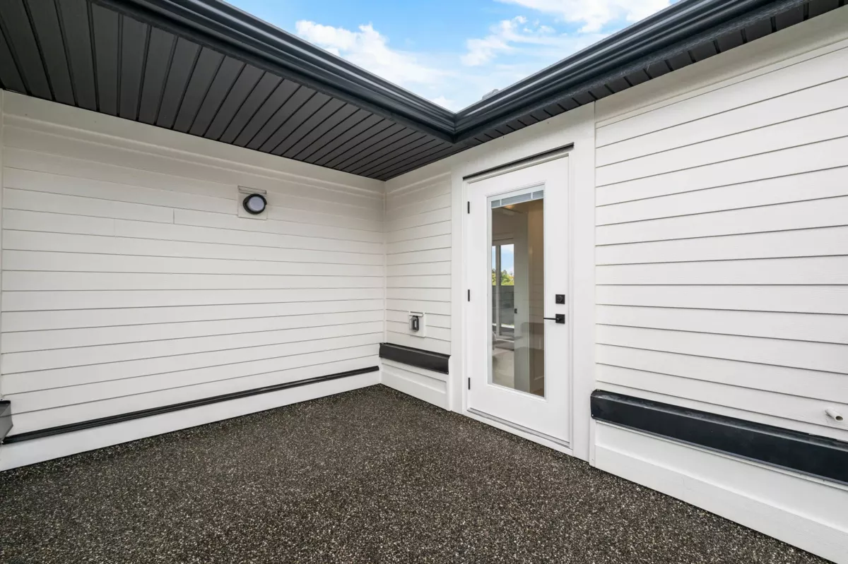 Garage Interior Photo of 4 3065 Charles Street, Vancouver, BC