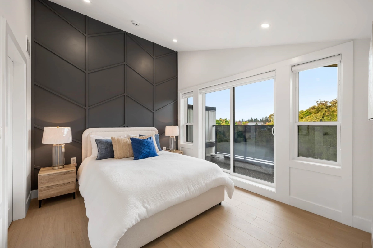 Guest Bathroom Photo of 4 3065 Charles Street, Vancouver, BC