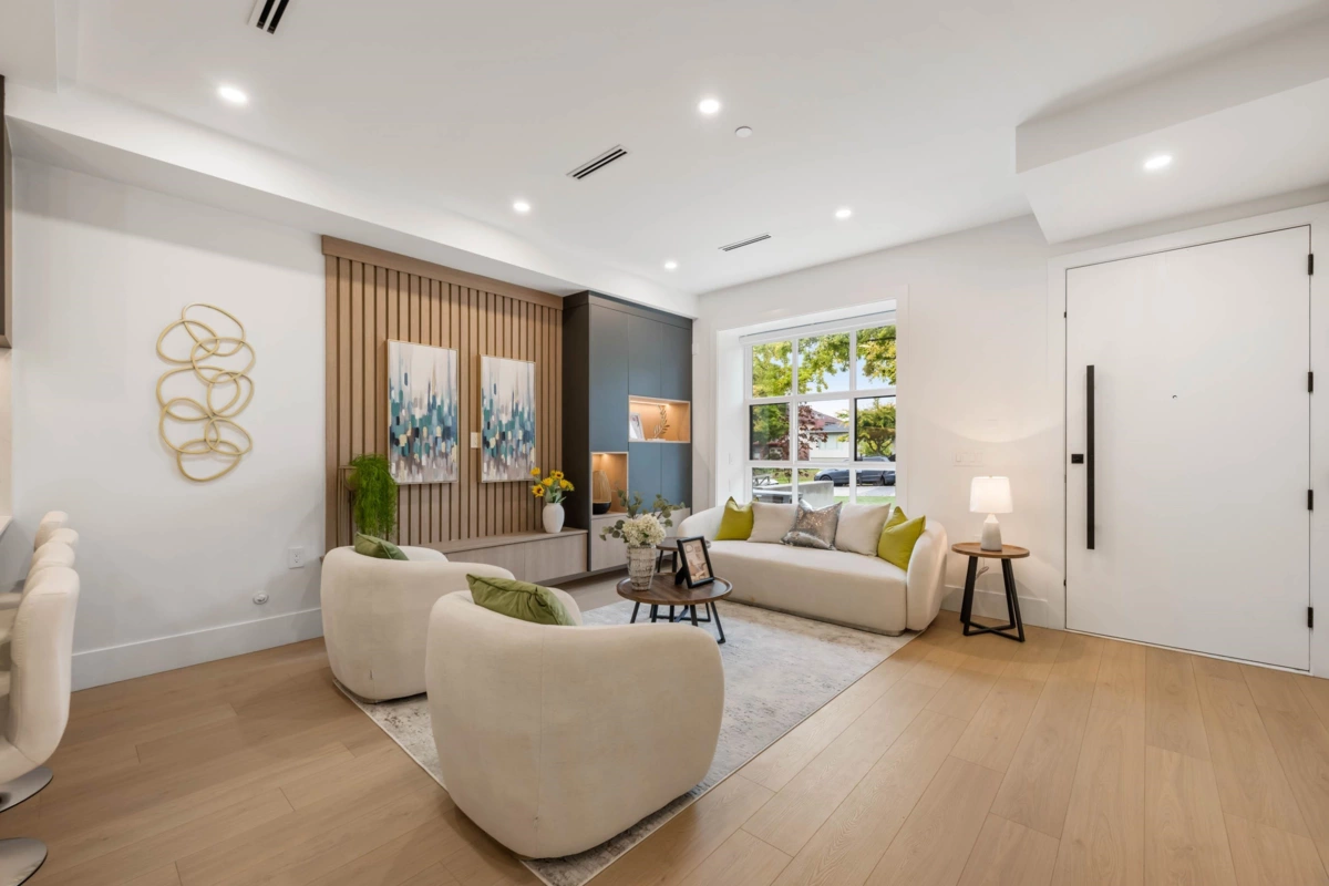 Living Room Photo of 4 3065 Charles Street, Vancouver, BC