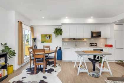 301 37762 Third Avenue, Squamish, BC, Squamish — Apartment/Condo for sale