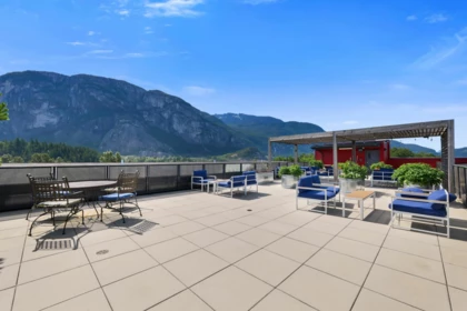 301 37762 Third Avenue, Squamish, BC, Squamish — Apartment/Condo for sale