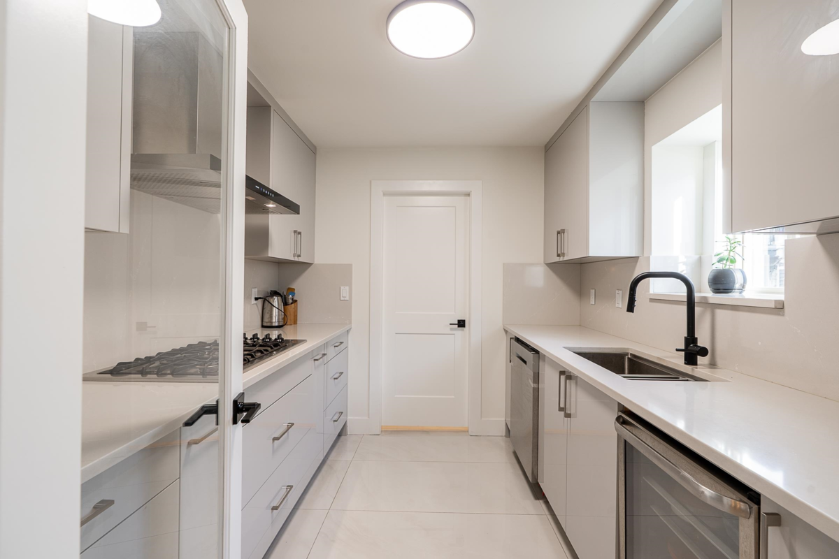 Breakfast Nook Photo of 238 Phillips Street, New Westminster, BC