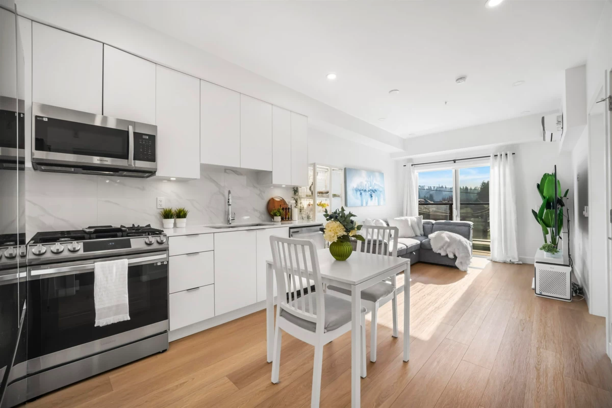 Dining Area Photo of 404 2331 Kelly Avenue, Port Coquitlam, BC