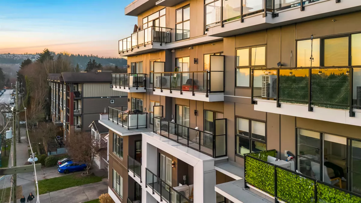 Front Yard Photo of 404 2331 Kelly Avenue, Port Coquitlam, BC