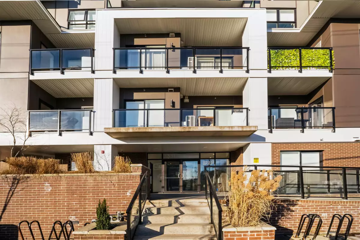 Swimming Pool Photo of 404 2331 Kelly Avenue, Port Coquitlam, BC