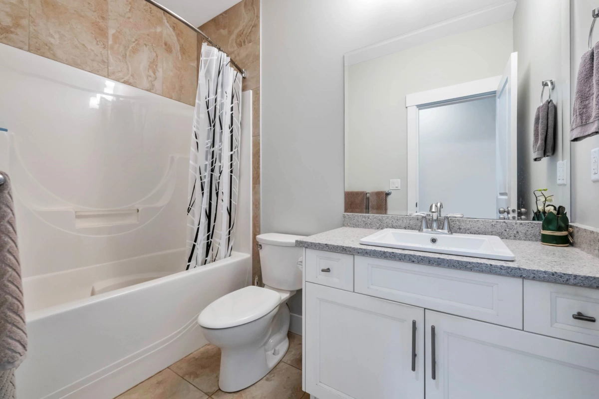 Bedroom 4 Photo of 31221 Silverhill Avenue, Mission, BC