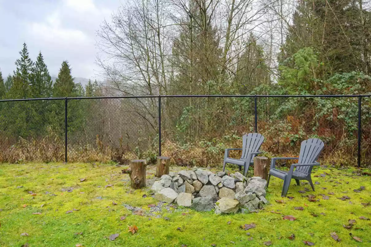 Hot Tub / Spa Photo of 31221 Silverhill Avenue, Mission, BC