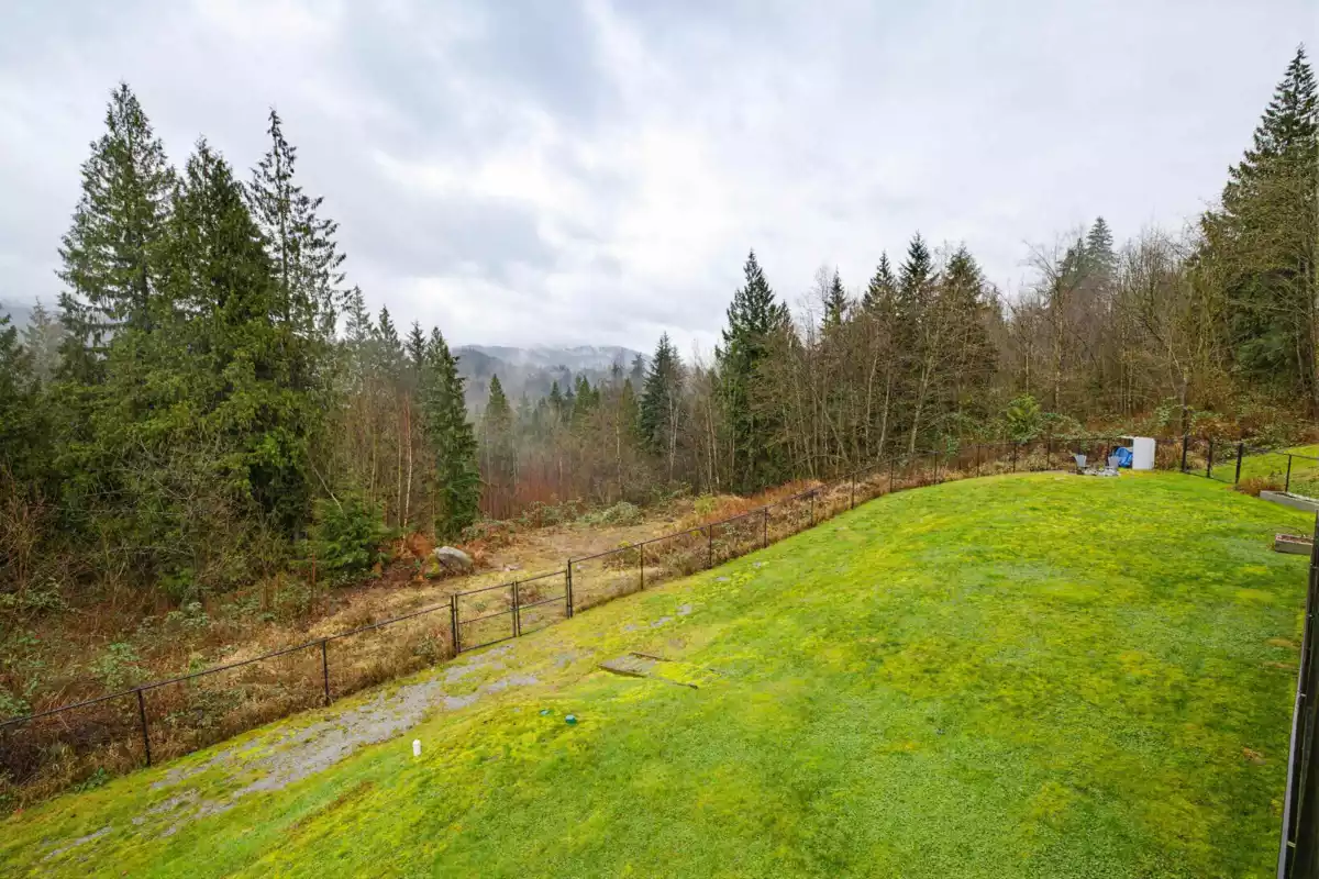 Swimming Pool Photo of 31221 Silverhill Avenue, Mission, BC