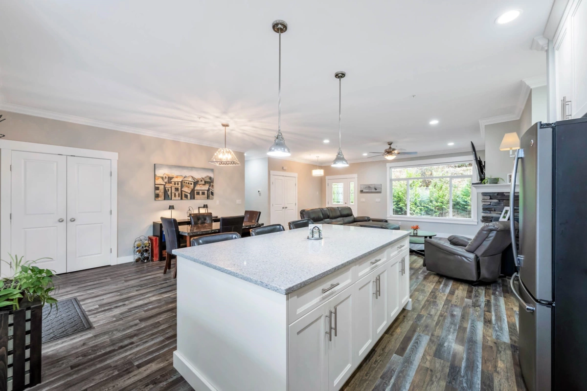 Walk-In Closet Photo of 31221 Silverhill Avenue, Mission, BC