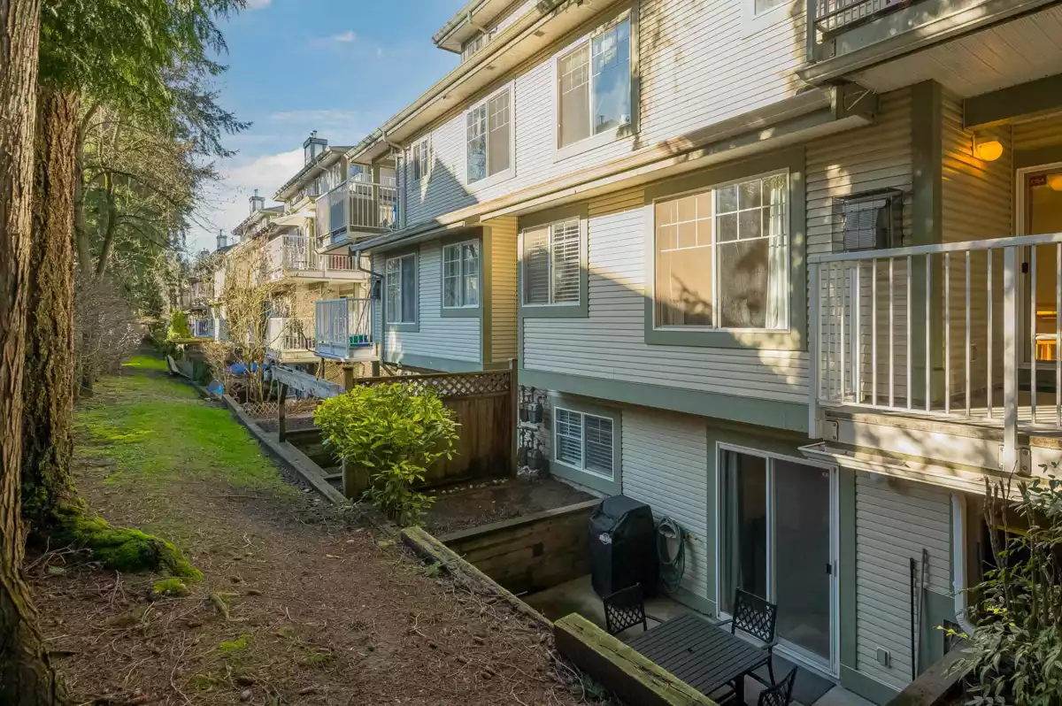 Front Yard Photo of 74 8892 208 Street, Langley, BC