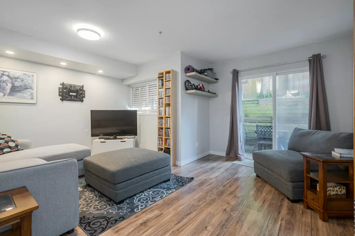 Hallway Photo of 74 8892 208 Street, Langley, BC