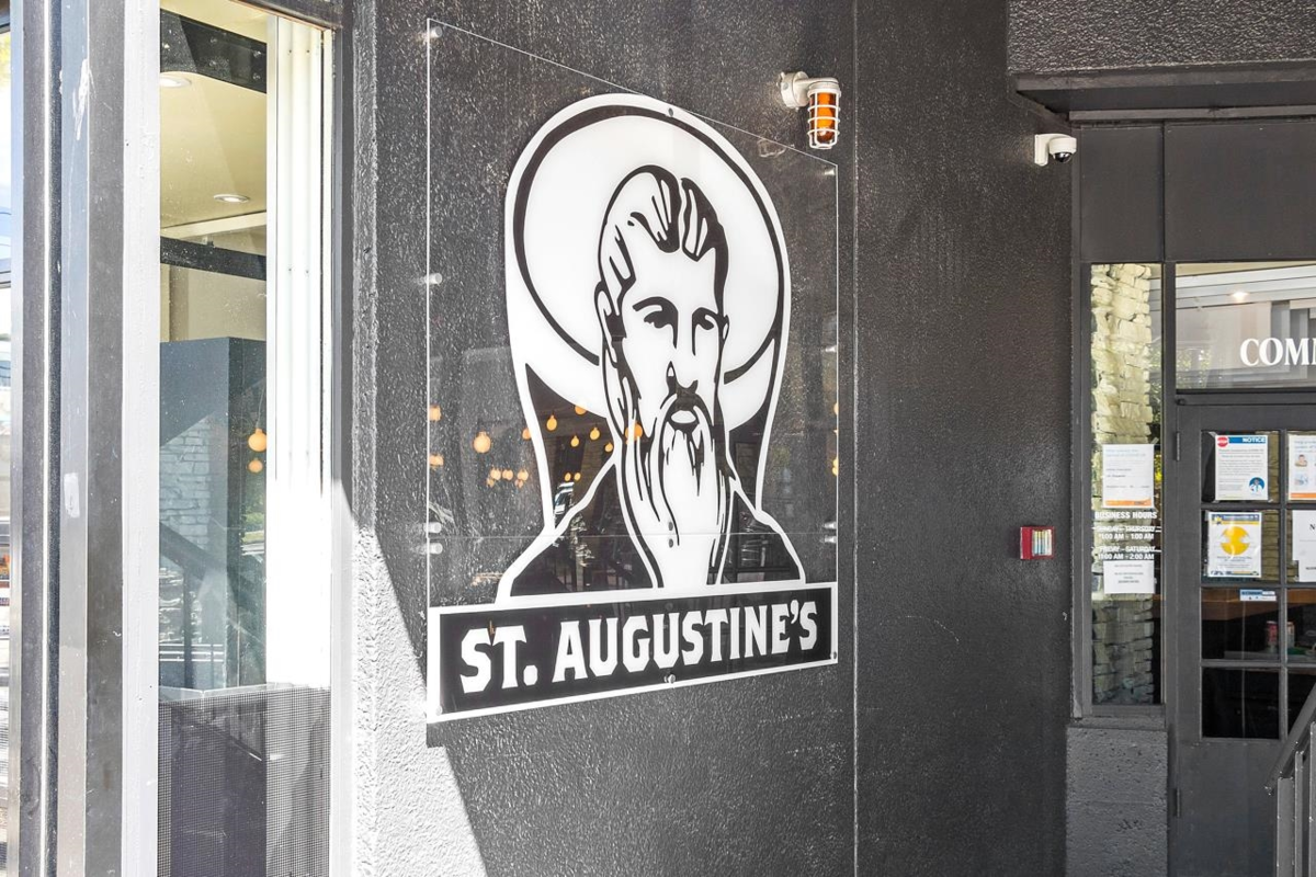 Hallway Photo of 205 1540 E 4th Avenue, Vancouver, BC