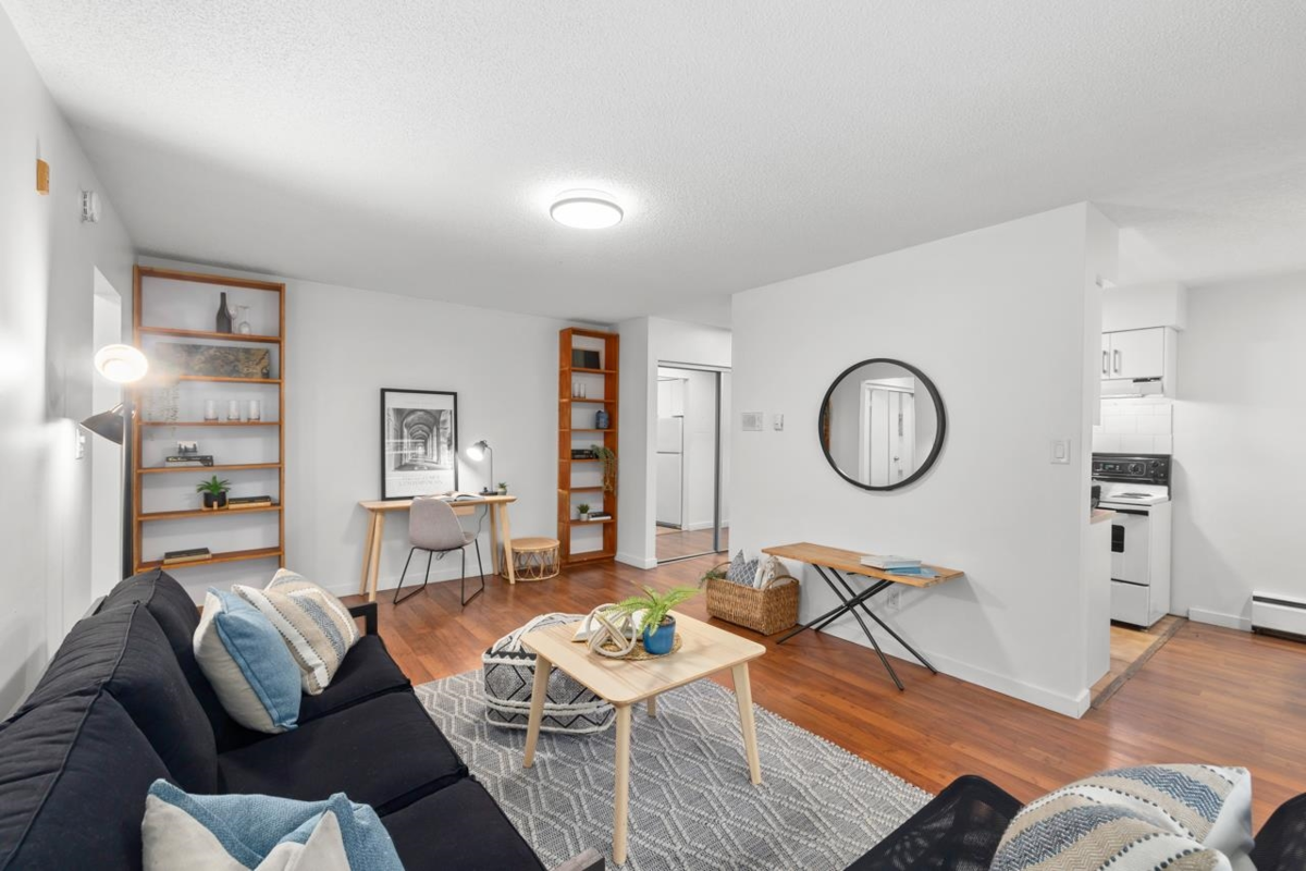 Primary Bathroom Photo of 205 1540 E 4th Avenue, Vancouver, BC