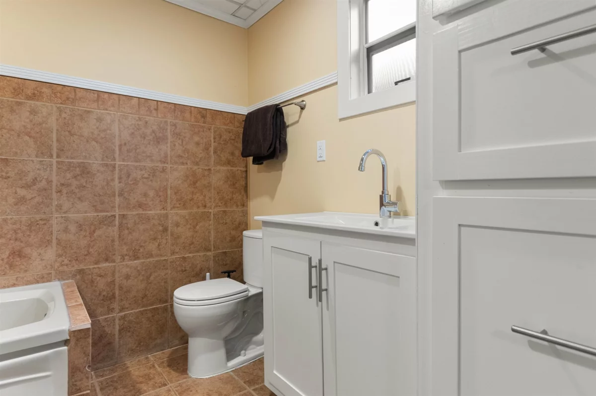 Backyard Photo of 120 Robertson Crescent, Hope, BC