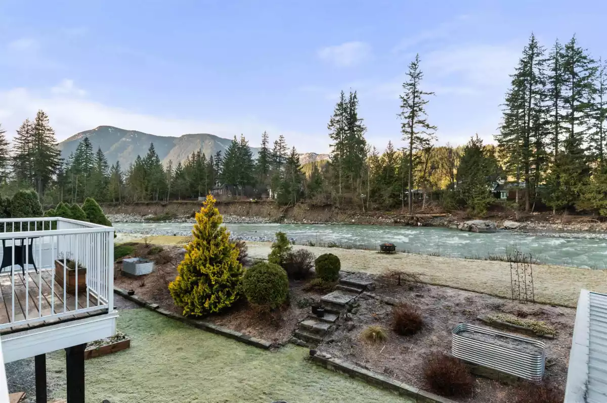 Fitness Center Photo Near 120 Robertson Crescent, Hope, BC