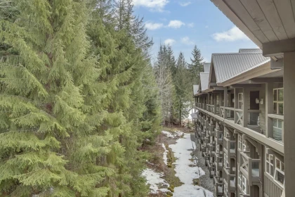 616 4899 Painted Cliff Road, Whistler, BC, Whistler — Apartment/Condo for sale