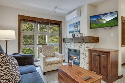 616 4899 Painted Cliff Road, Whistler, BC, Whistler — Apartment/Condo for sale