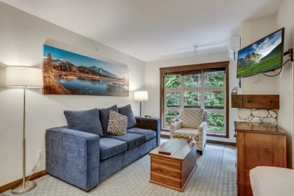 616 4899 Painted Cliff Road, Whistler, BC, Whistler — Apartment/Condo for sale
