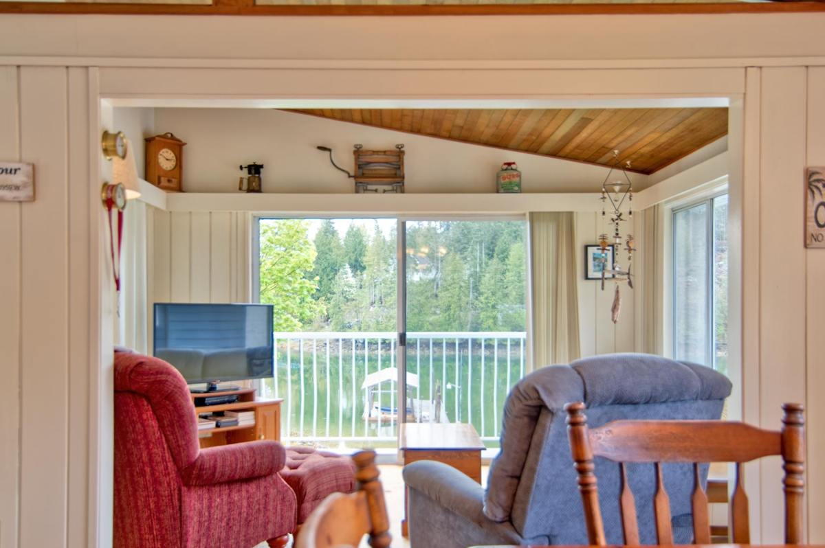 Aerial View of 4618 Gerrans Bay Road, Madeira Park, BC