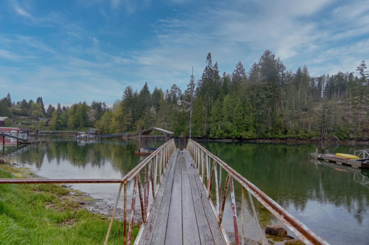 Family Room Photo of 4618 Gerrans Bay Road, Madeira Park, BC