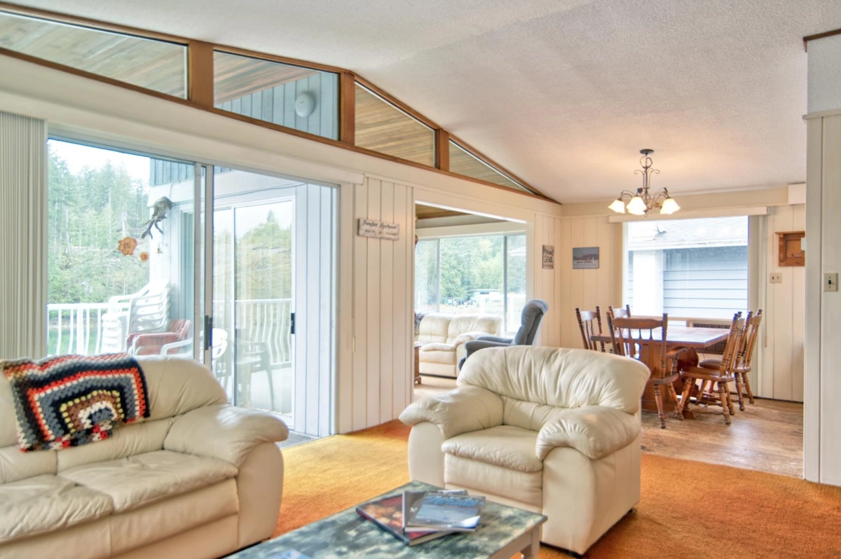 Garden / Landscaping Photo of 4618 Gerrans Bay Road, Madeira Park, BC