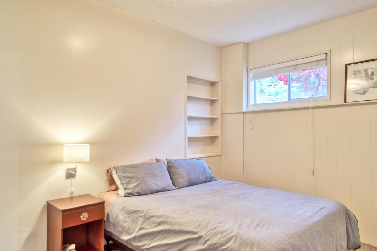 Office / Den Photo of 4618 Gerrans Bay Road, Madeira Park, BC